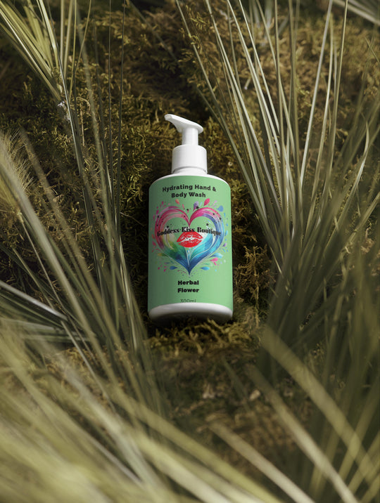 Herbal Flower Hand & Body Wash with Hydrating Betaine & Berry Extract