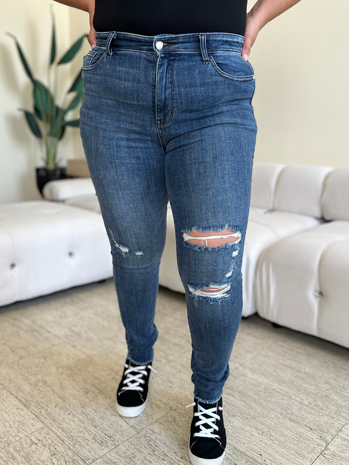 High Waist Distressed Skinny Jeans | Classic & Edgy 3/26-24W