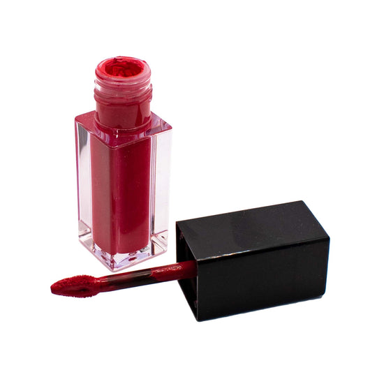 Ethereal Kisses Lip Stain - True Crimson | Vitamin E, Vegan Formula & Doe-Shaped Applicator