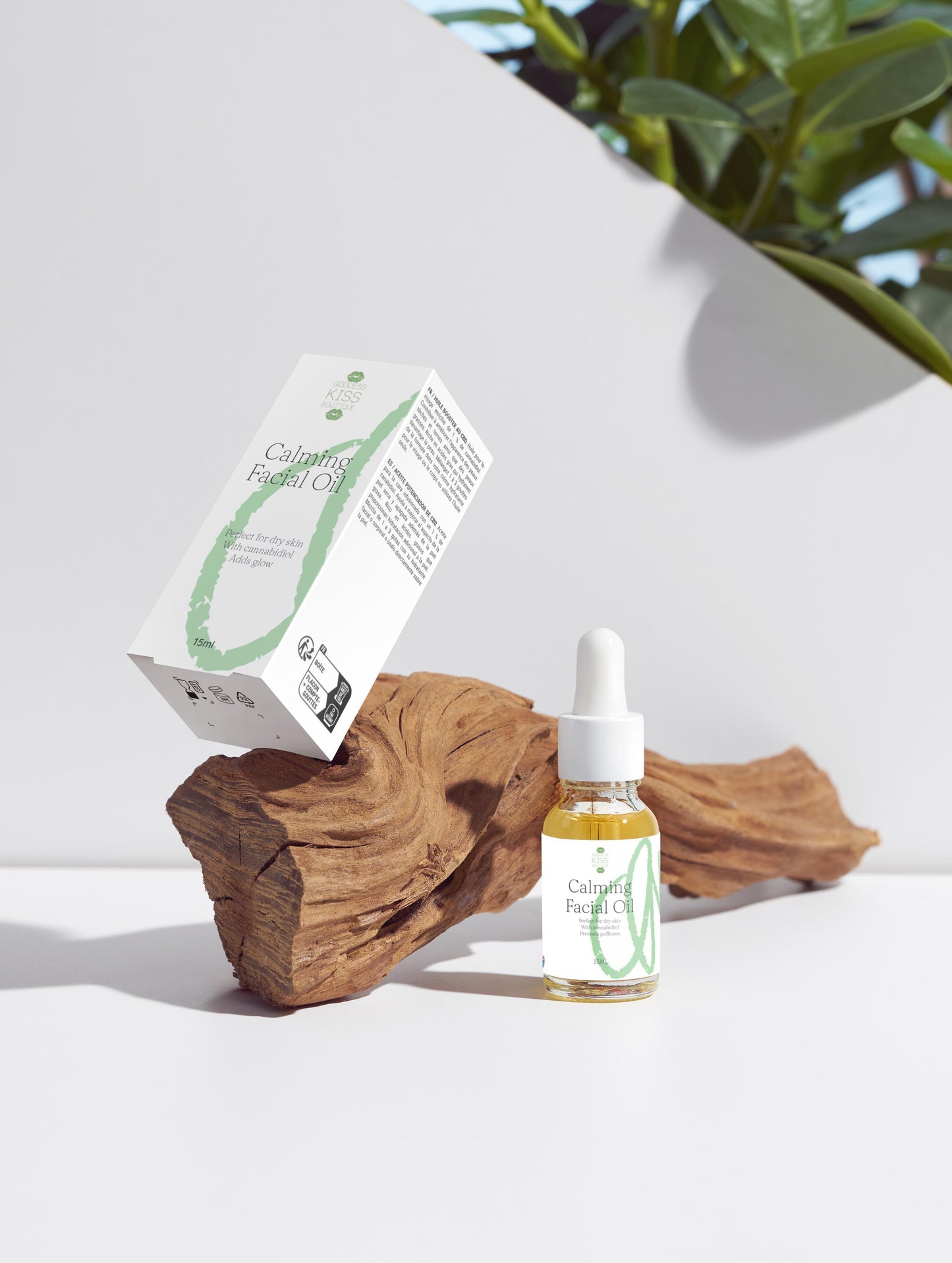 Calming Facial Oil with 1% Cannabidiol for Skin Calming Benefits