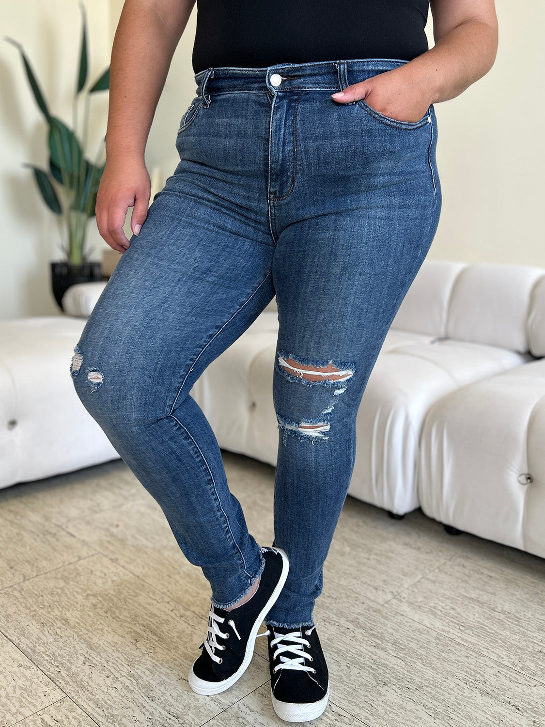 High Waist Distressed Skinny Jeans | Classic & Edgy 3/26-24W