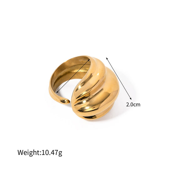 18K Gold Fish-Shaped Diamond Open Ring - Unique Design