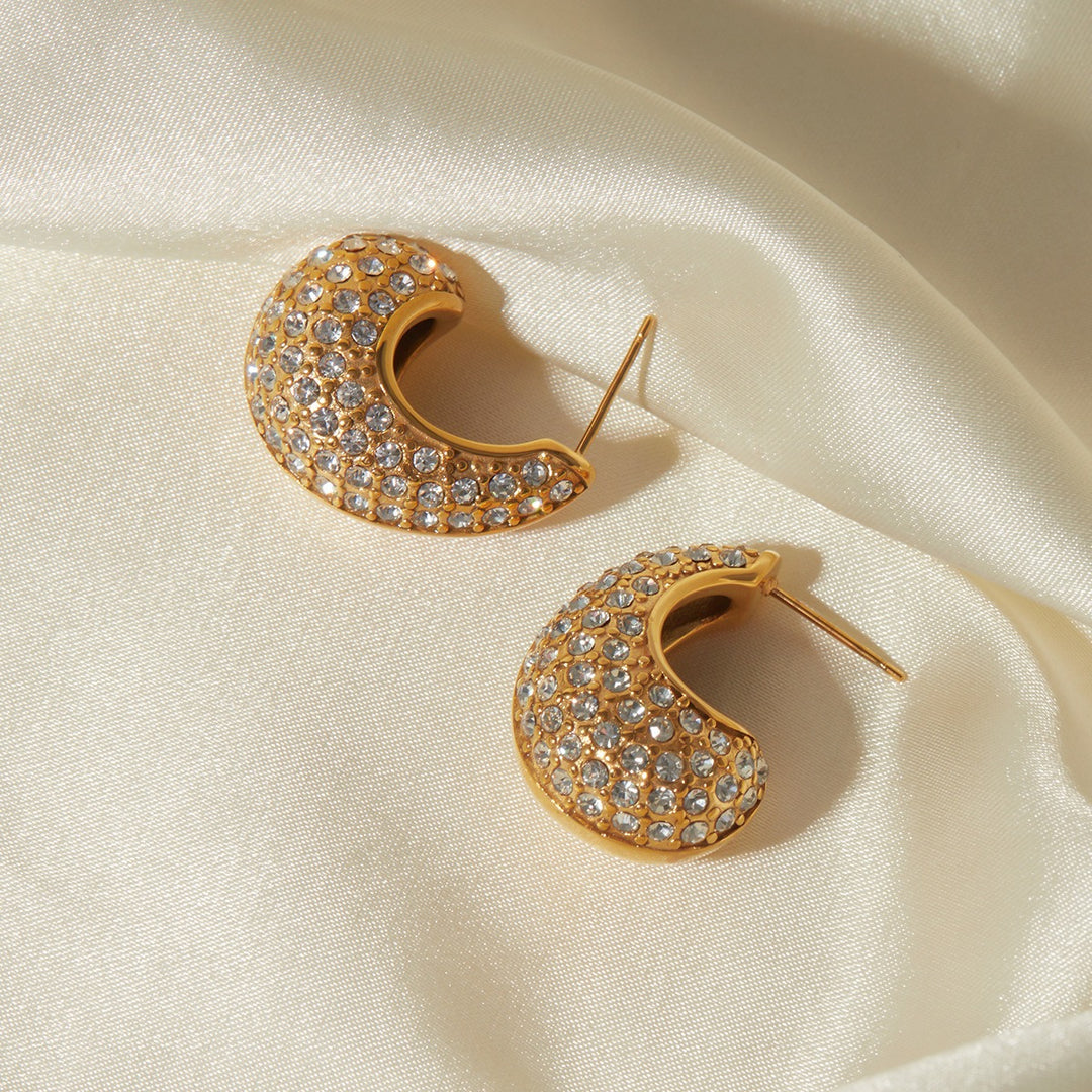 18k exquisite and dazzling teardrop-shaped half diamond design light luxury style earrings